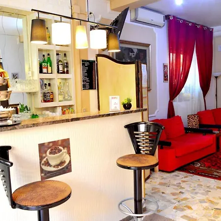 Maison d'hôtes New Cirene Quadriple For 4 People Full Package
