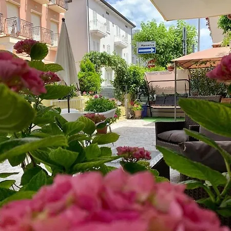 New Cirene Quadriple For 4 People Full Package * Rimini