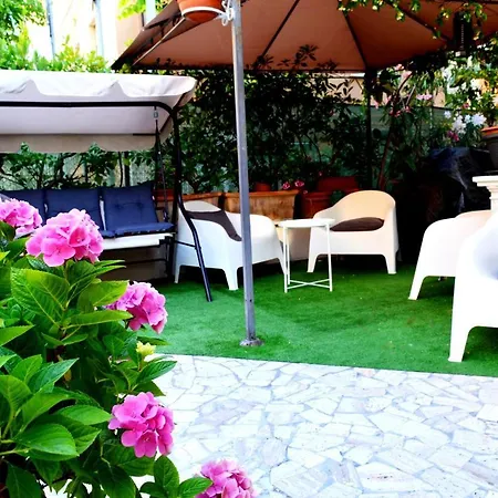 New Cirene Quadriple For 4 People Full Package Casa de hóspedes